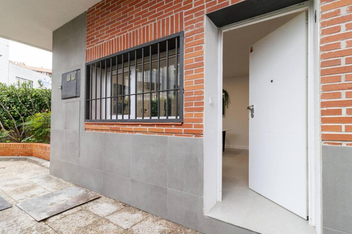 Apartamento Bronce By Clabao Madrid Bagian luar foto
